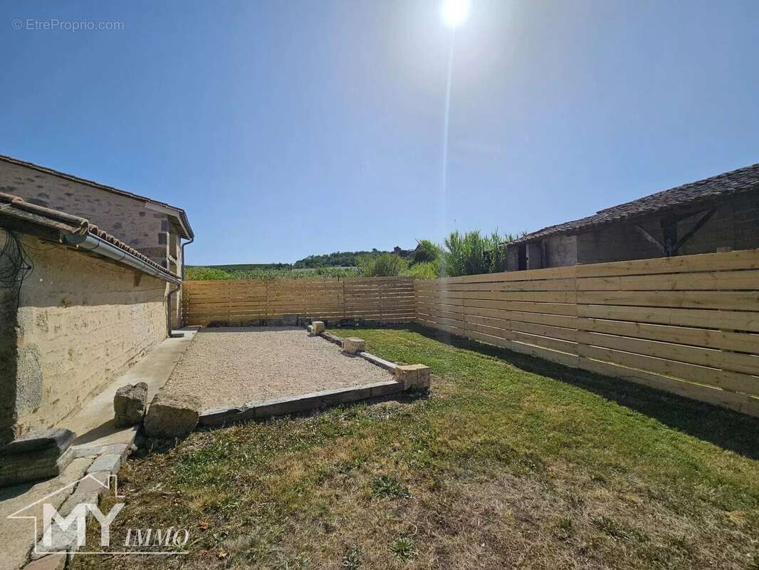 Maison à PORT-SAINTE-FOY-ET-PONCHAPT