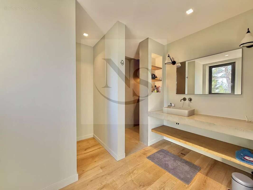 Maison à MAUSSANE-LES-ALPILLES