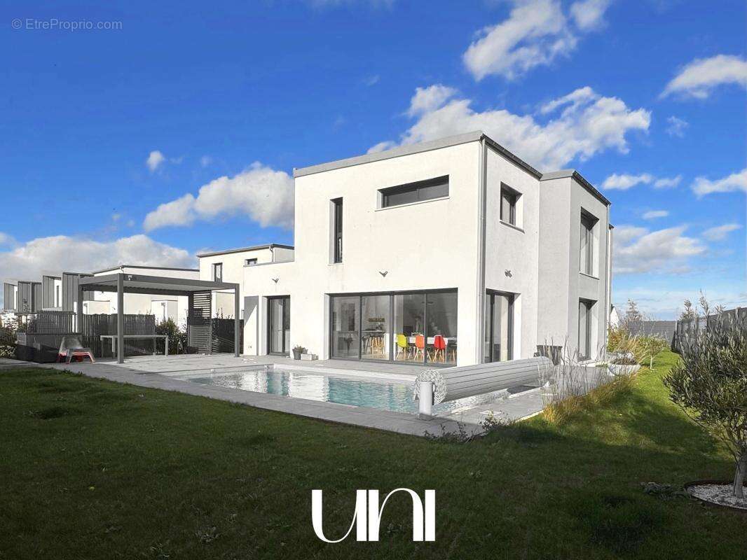 Maison à COURSEULLES-SUR-MER