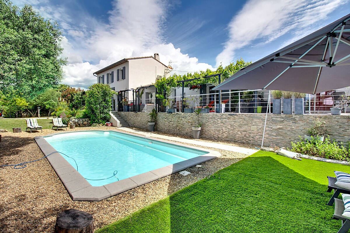 Maison à DRAGUIGNAN