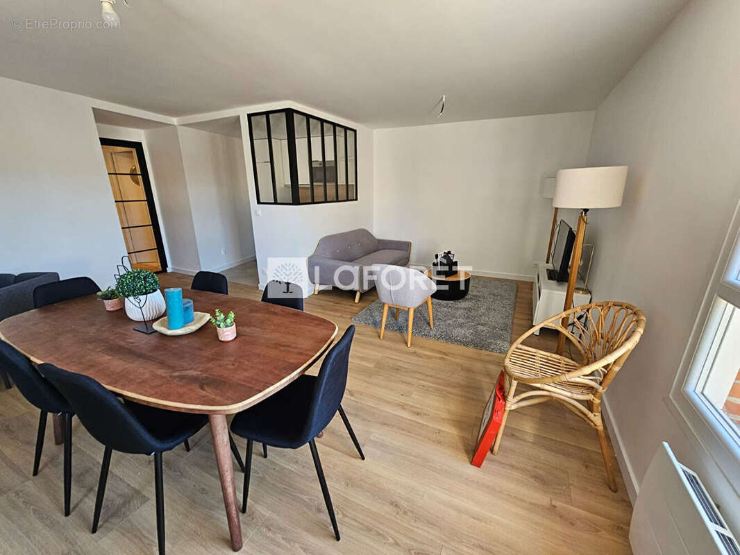 Appartement T3 de 66 m² avec garage - photo 2