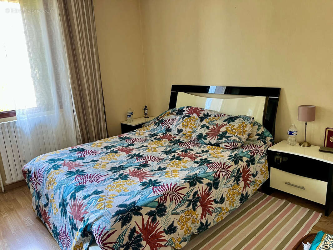 Maison à PARAY-VIEILLE-POSTE