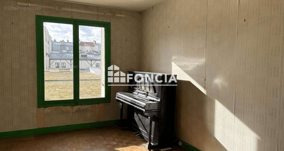 Appartement à PARIS-11E