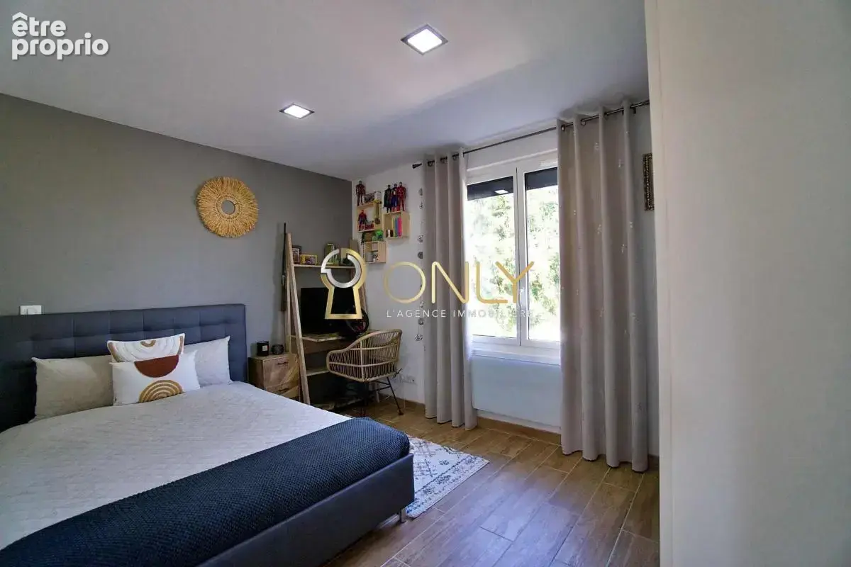 Savigneux - maison - 3 chambres - photo 12