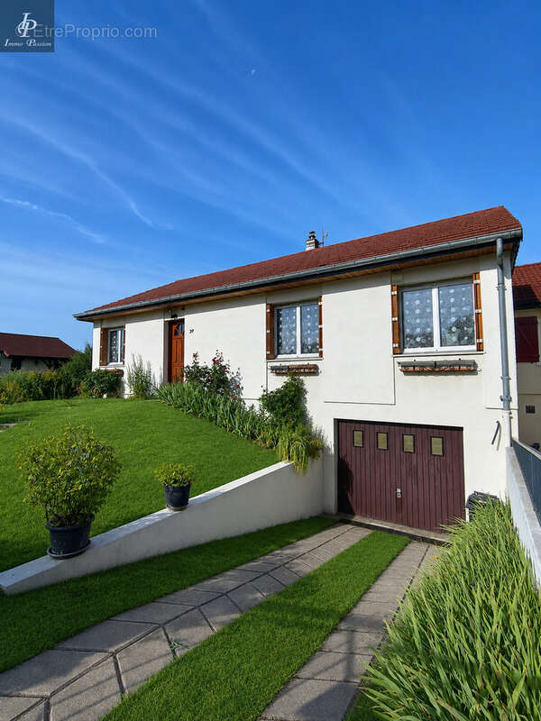 A VENDRE QUETIGNY (5 mn DIJON EST - Divia - tram) maison de type 4 sur sous sol - photo 9