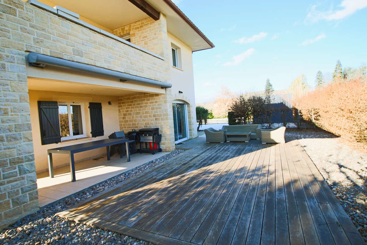 Maison à PUY-L'EVEQUE