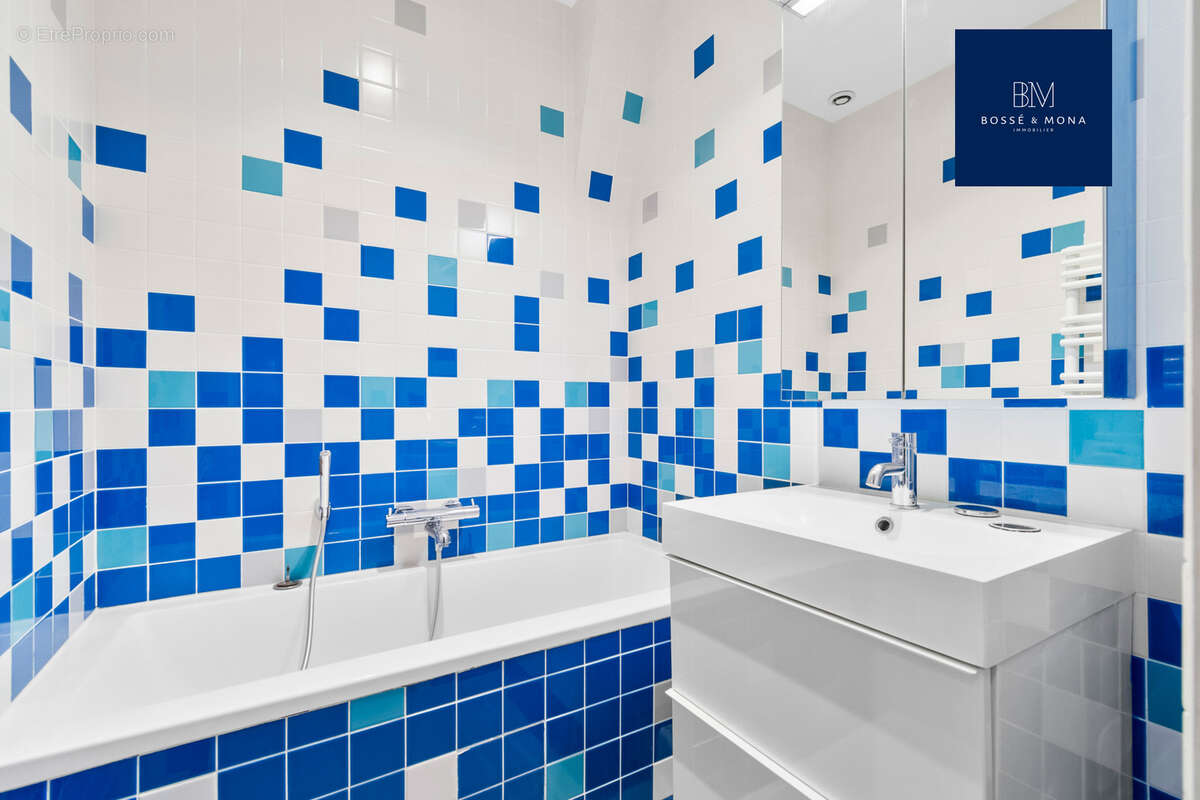 Appartement à PARIS-7E