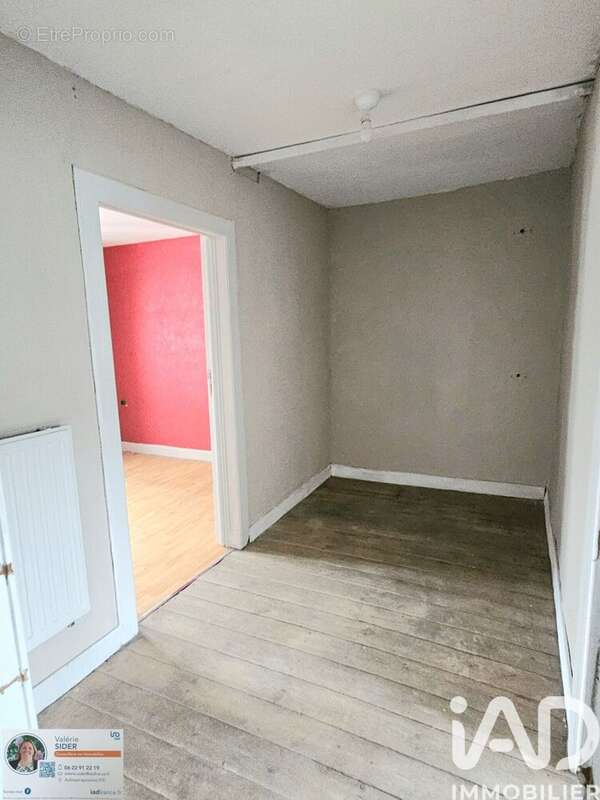 Photo 8 - Maison à ETROEUNGT