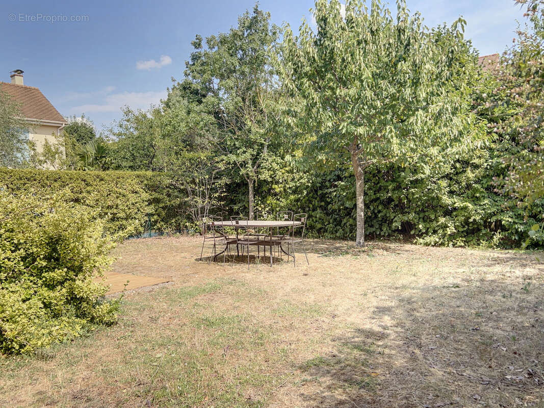 Maison Kaufman & Broad 142.64 m2, 4 chambres, combles aménagés, jardin - photo 5