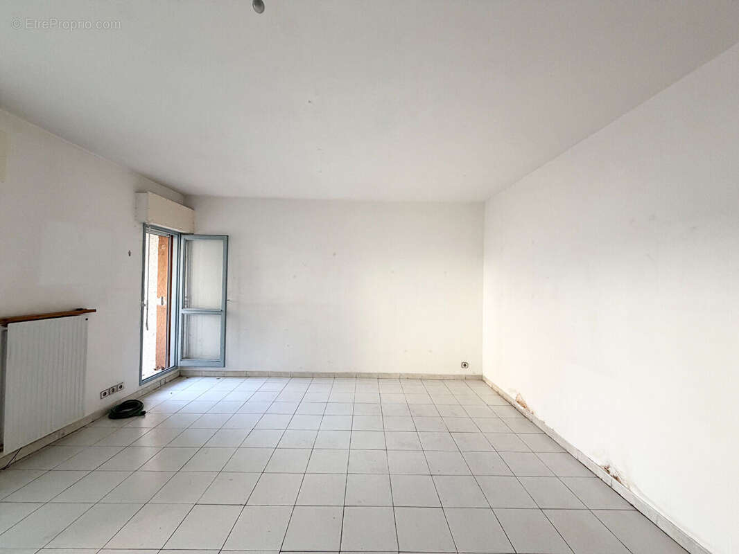 Local professionnel d'une surface de 89,15m2 - photo 5
