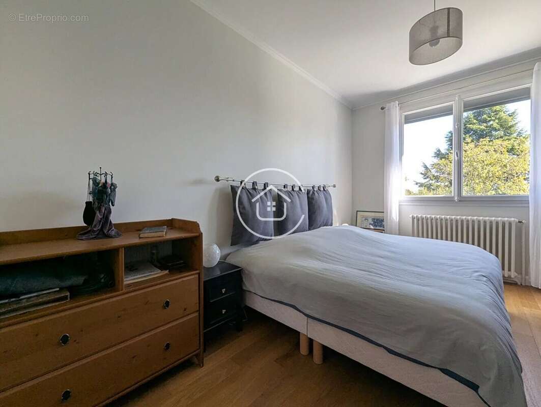 Maison à LA CHAUSSEE-SAINT-VICTOR