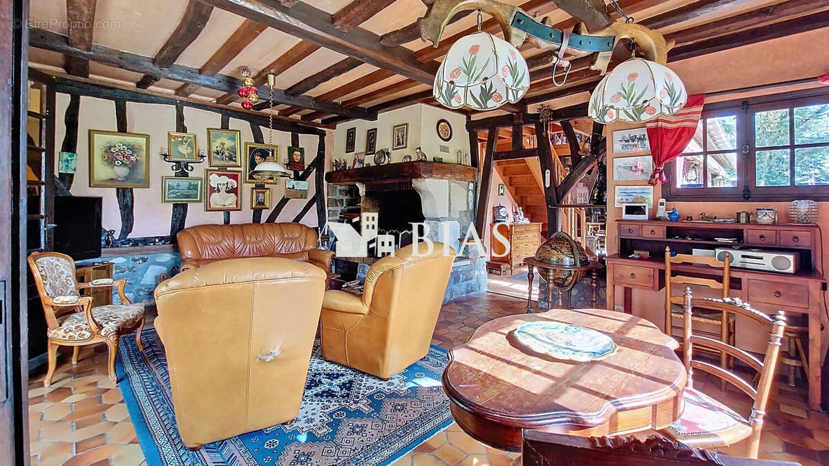 Maison à VOISCREVILLE