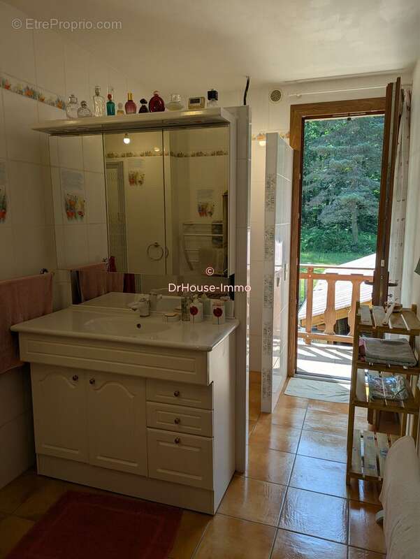 Maison à FRAYSSINET-LE-GELAT