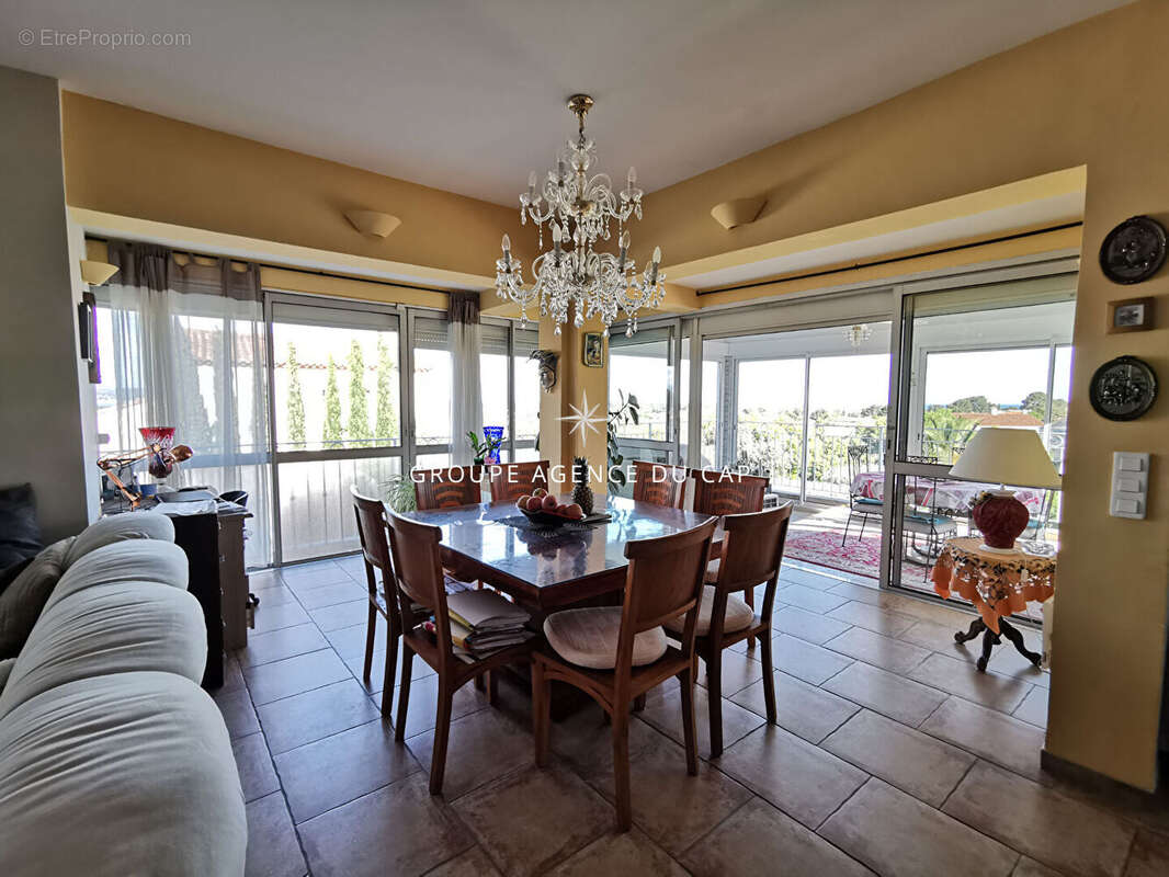 À vendre villa 5 chambres avec vue mer proche centre ville avec piscine et garage double, à saint aygulf - photo 7