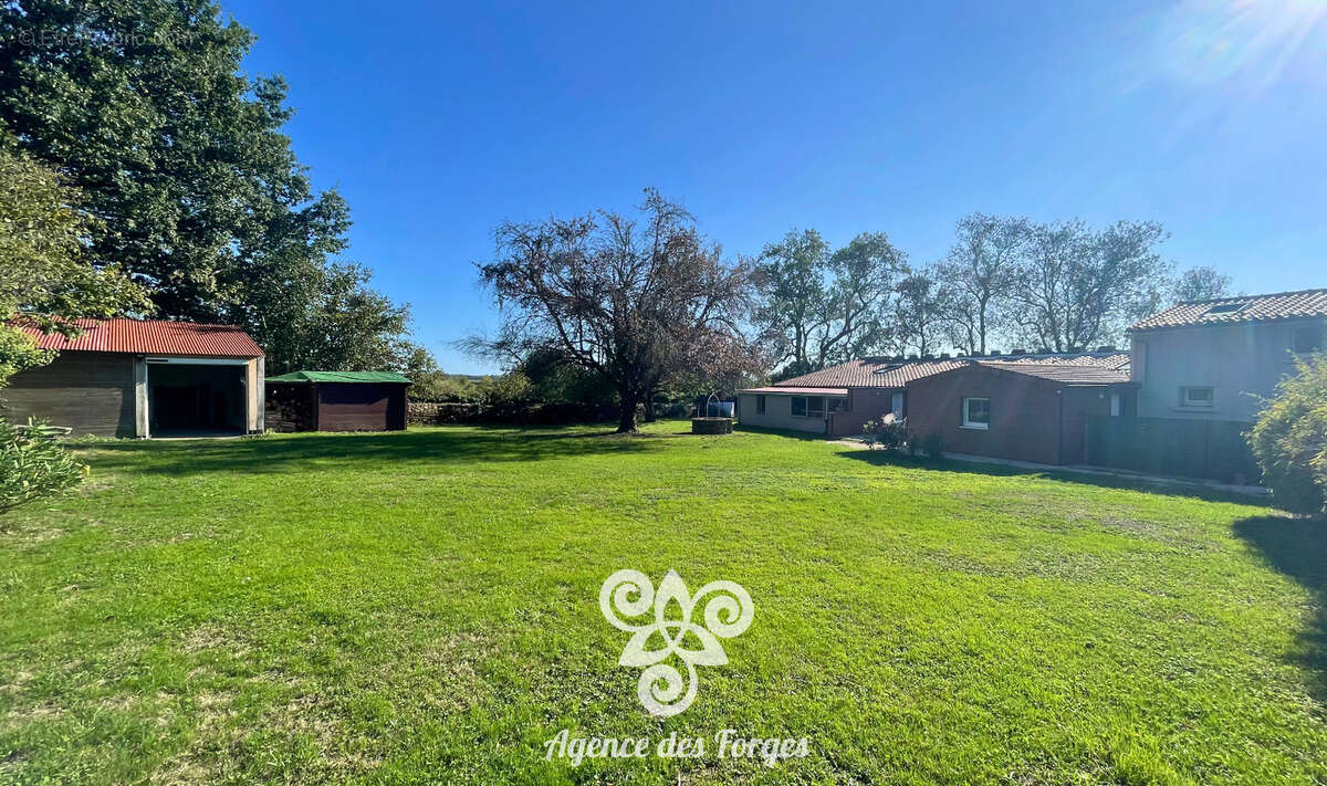 Maison à LE LANDREAU