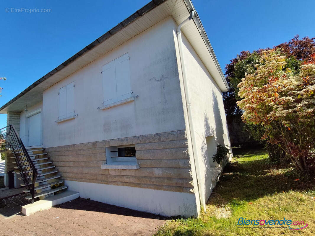 Maison à BUXEROLLES