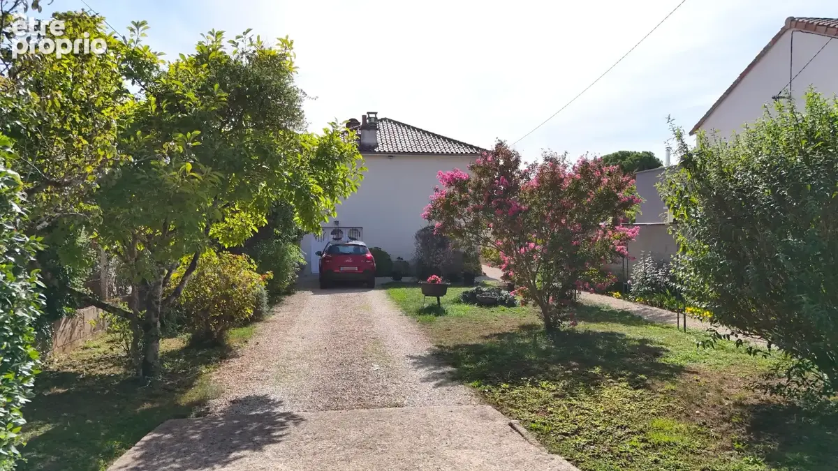 Maison avec grand terrain et fort potentiel   Poitiers - photo 3