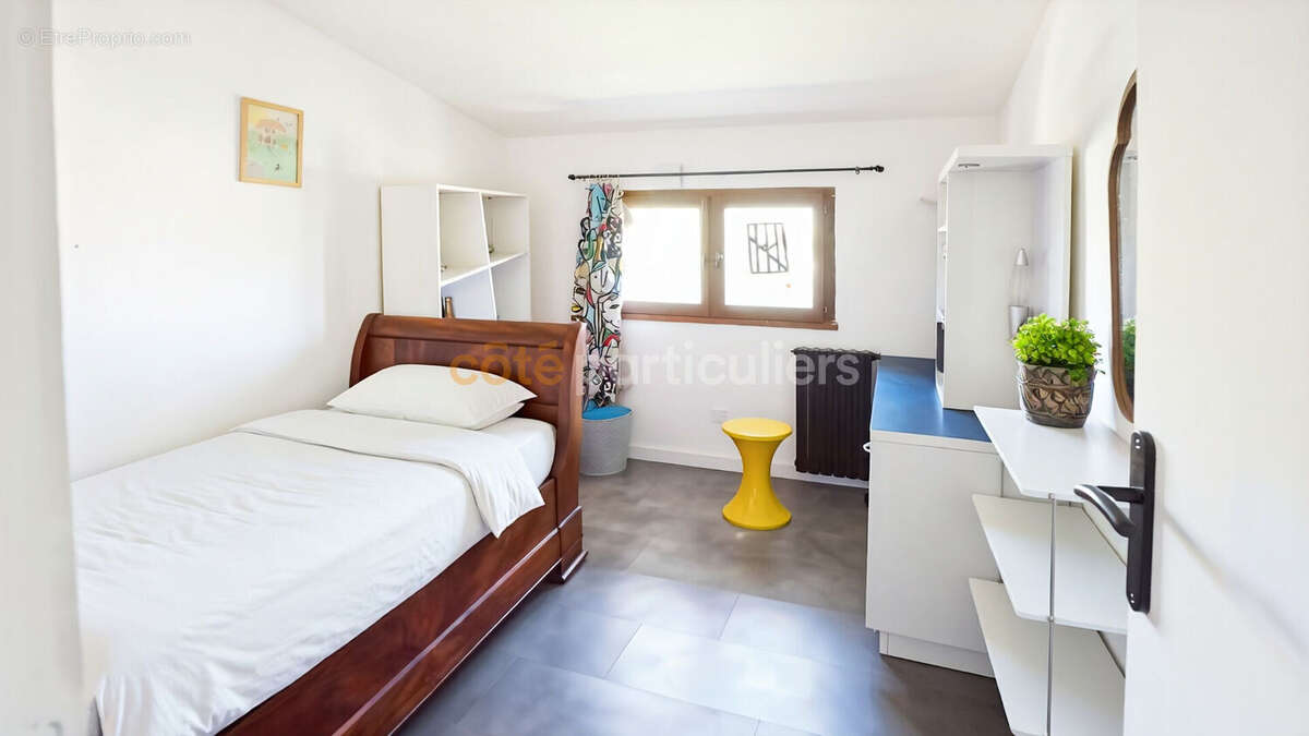Maison Coufouleux 13 pièce(s) 281.9 m2 - photo 9