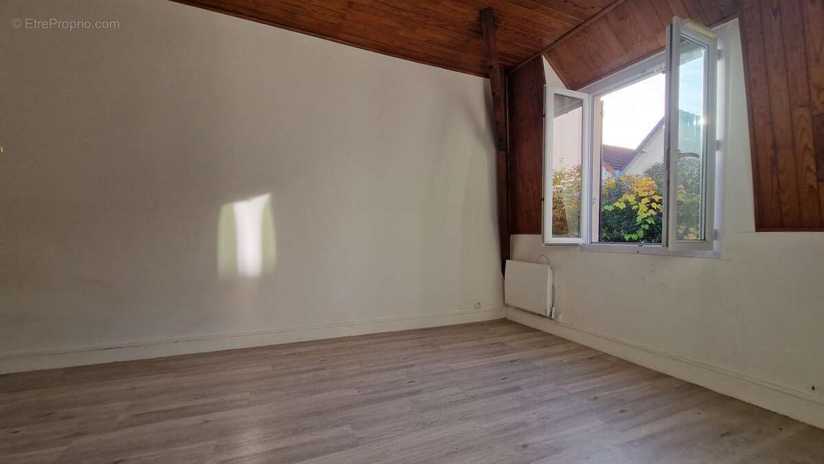 Maison à NEUILLY-SUR-MARNE