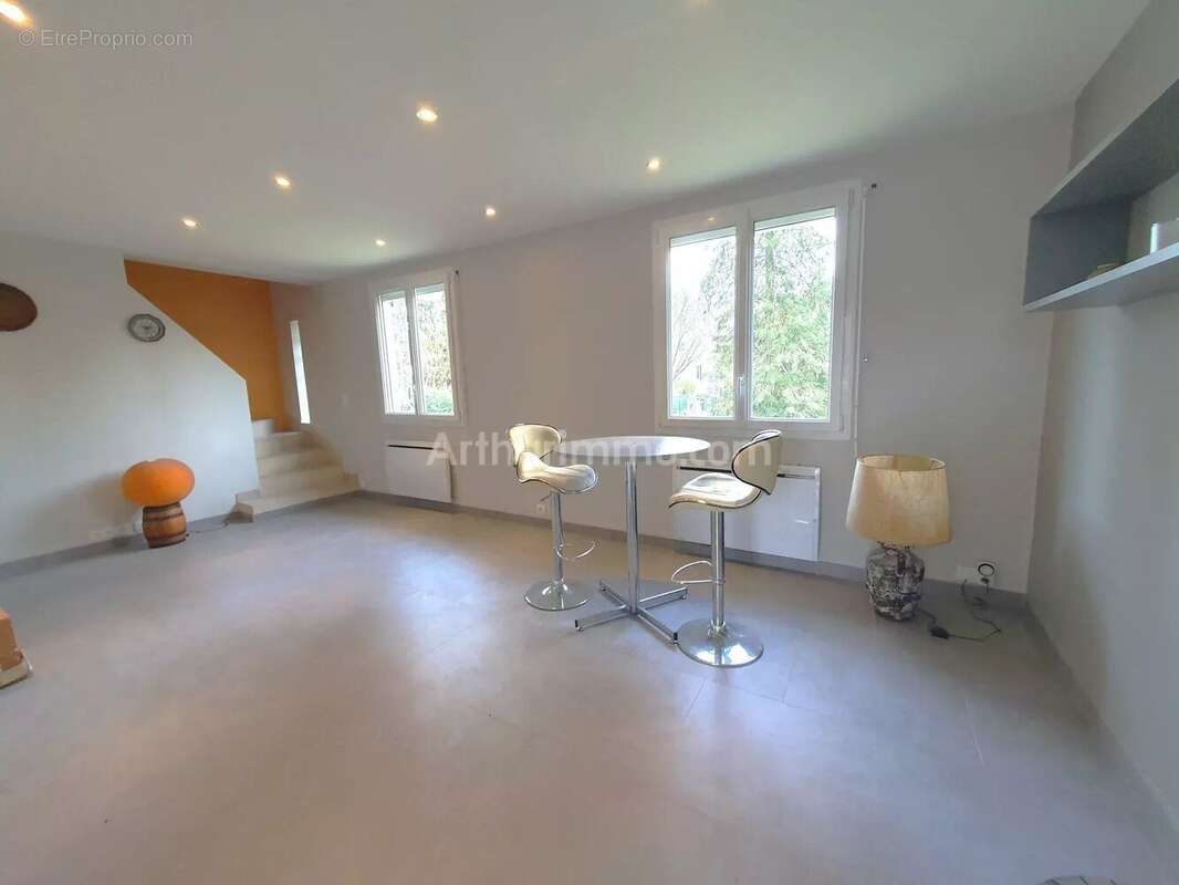 Maison à RIS-ORANGIS