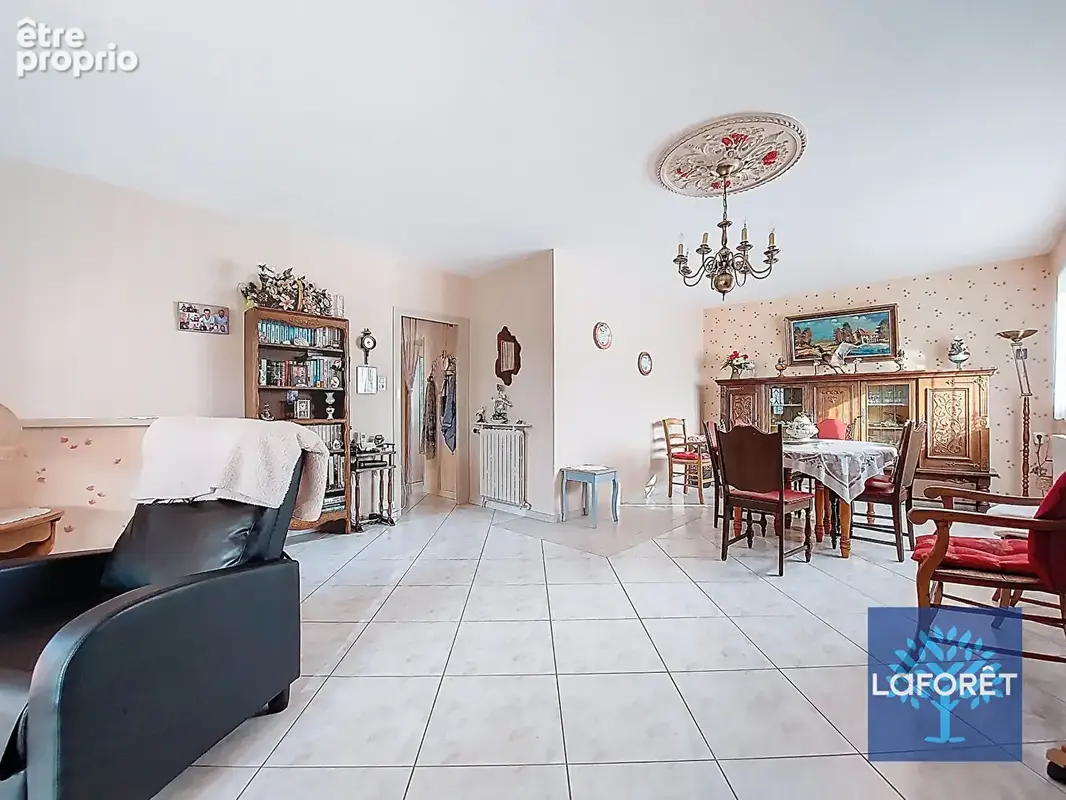Maison familiale sur sous-sol complet  Proche de toutes les commodités - photo 7