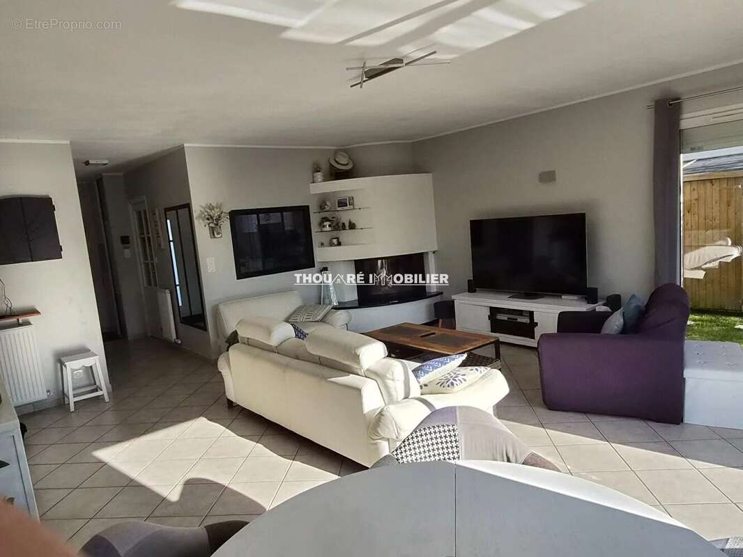 Maison à SAINTE-LUCE-SUR-LOIRE