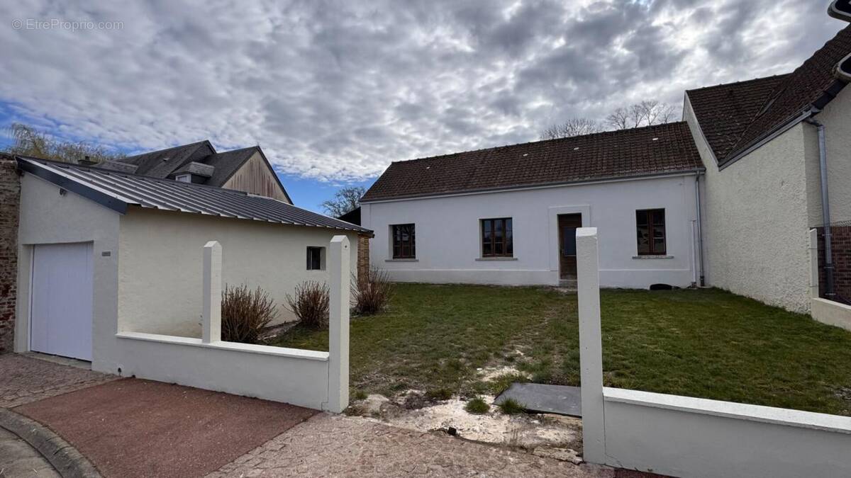 Maison à HALLENCOURT