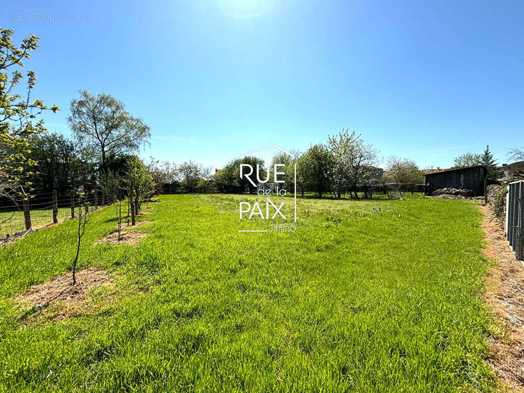 Maison à SAINT-GERMAIN-DE-LONGUE-CHAUME