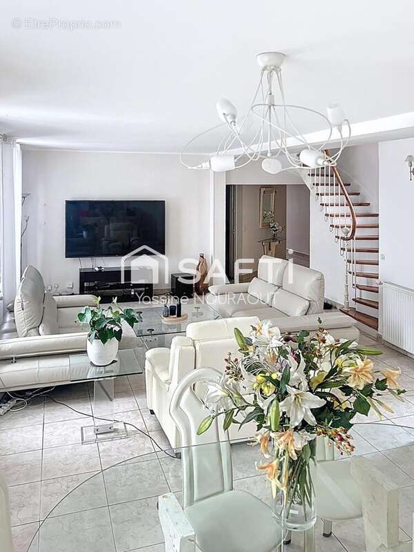 Photo 4 - Maison à BAGNOLET