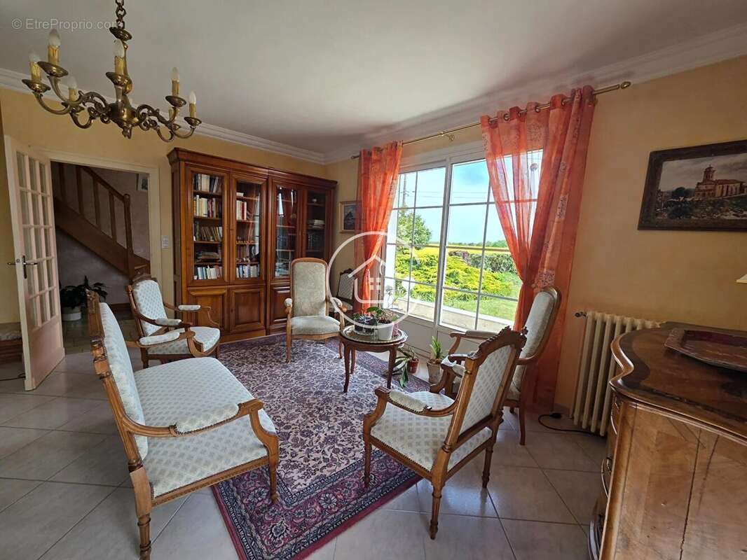 Maison à HUISSEAU-SUR-COSSON