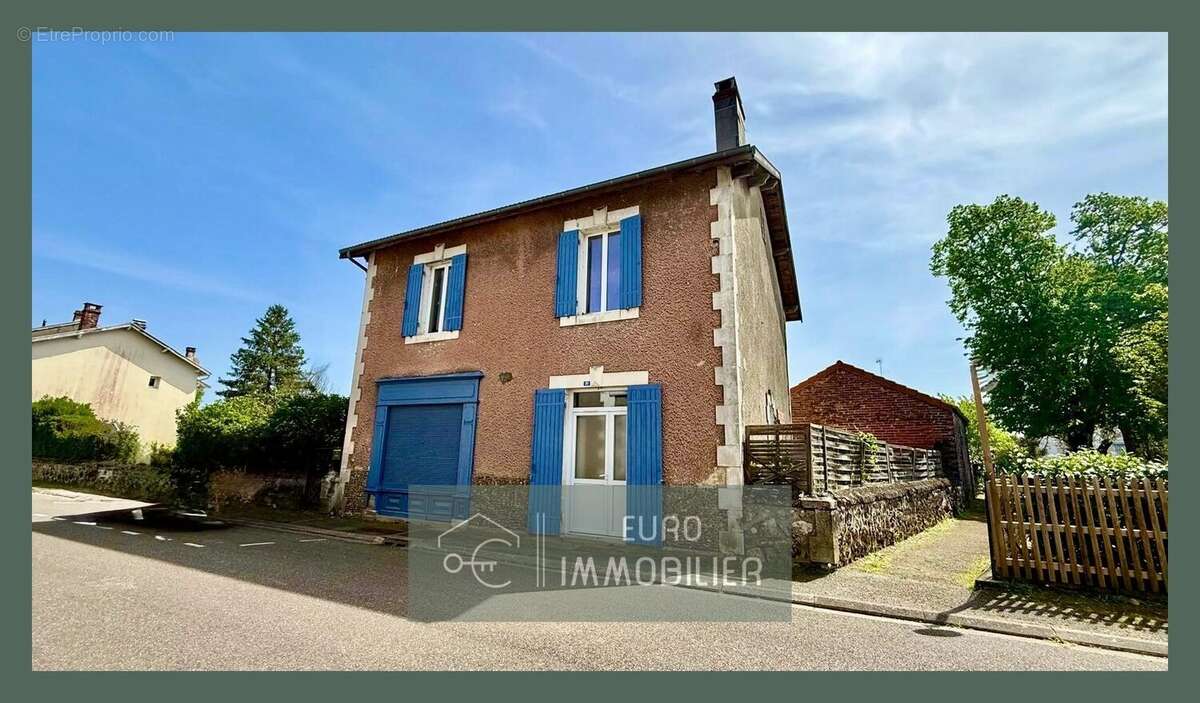 Maison à LUXEY