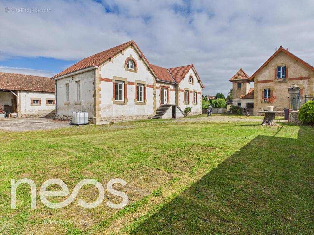 Maison à EPINAC