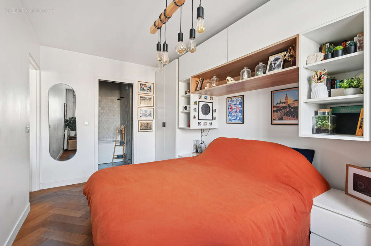 Appartement à PARIS-18E