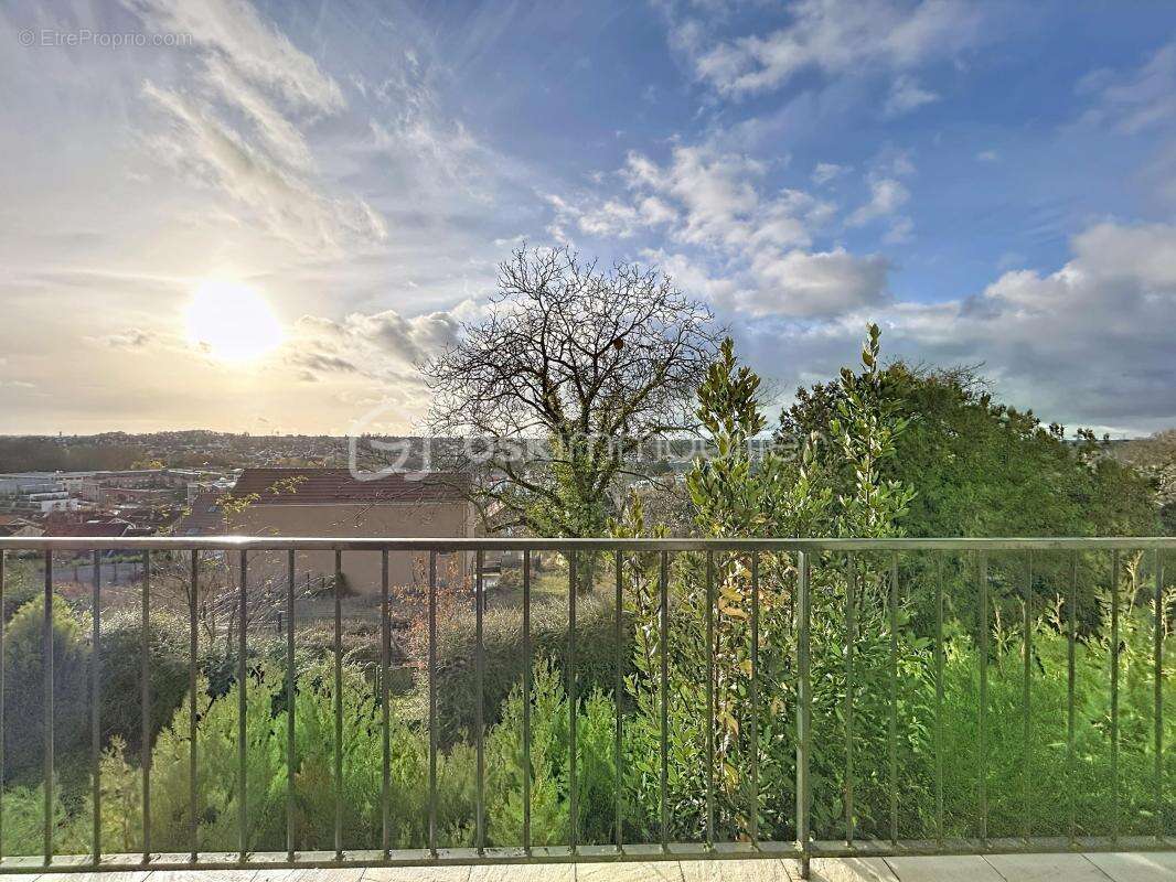 Maison à CORBEIL-ESSONNES