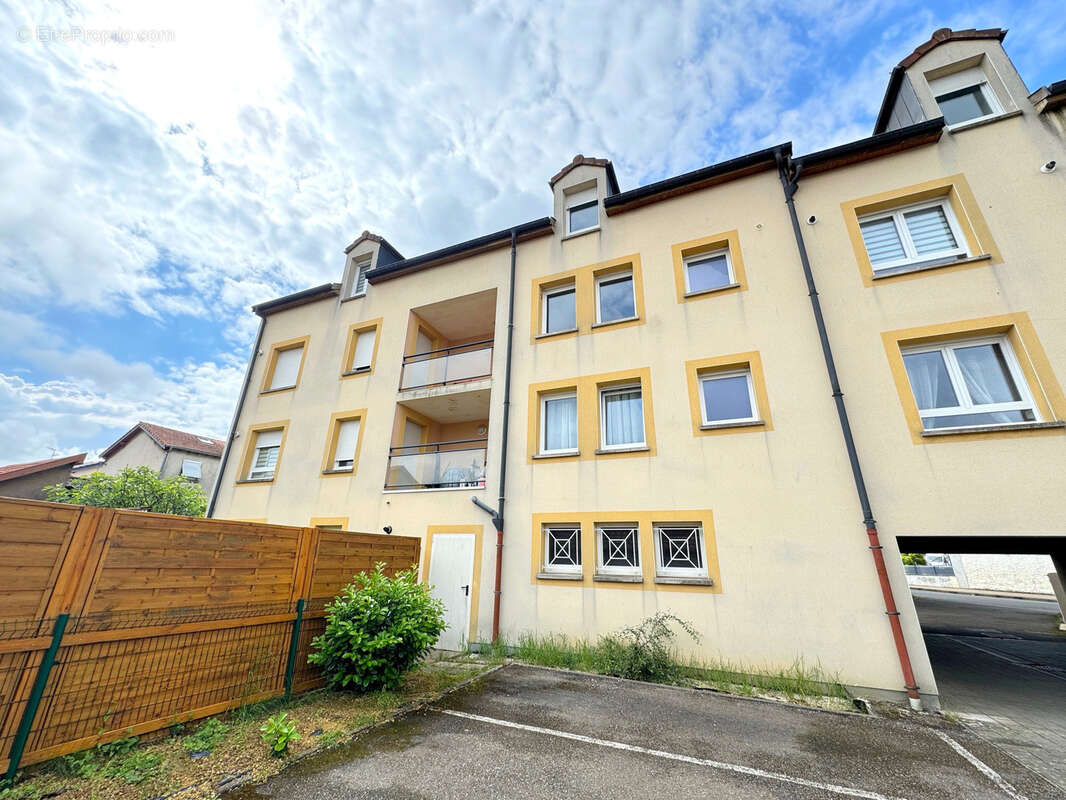 Appartement à SAINTE-MARIE-AUX-CHENES