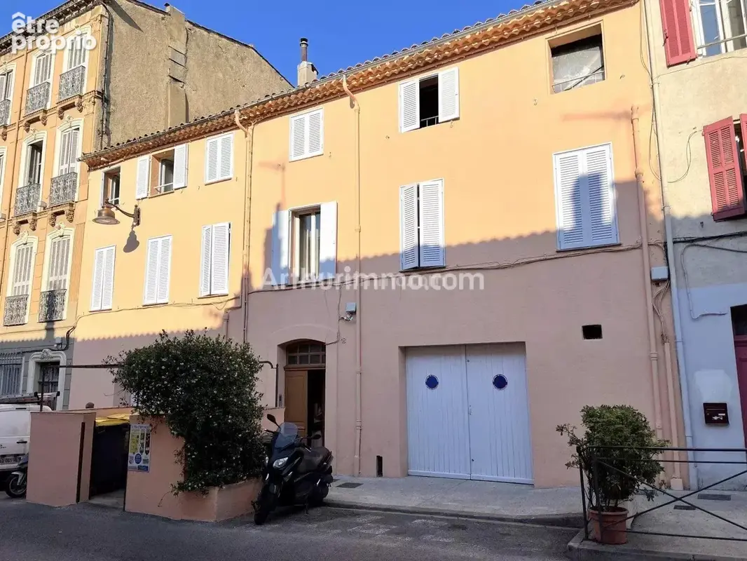 Appartement à COGOLIN