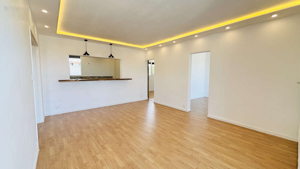 Appartement à LA VALETTE-DU-VAR