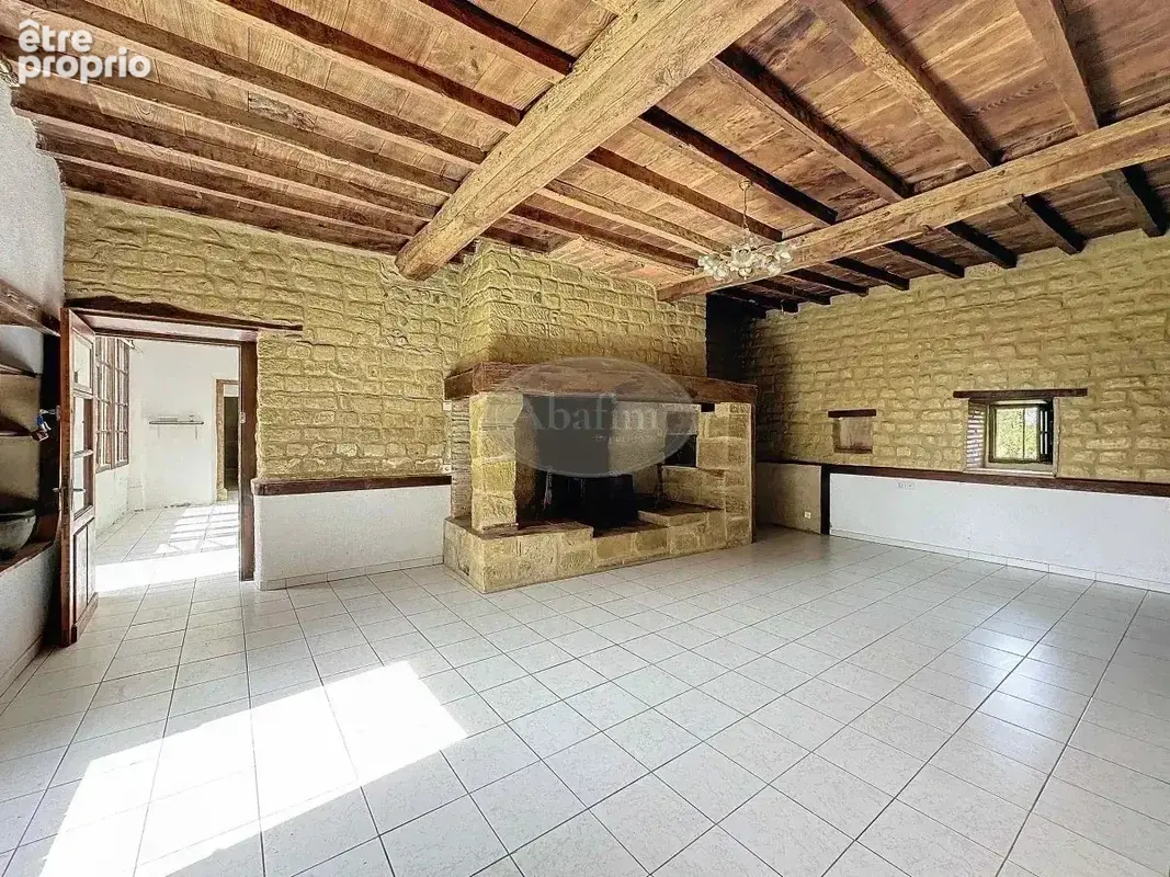 Ferme, dépendances 4 Ha - photo 2