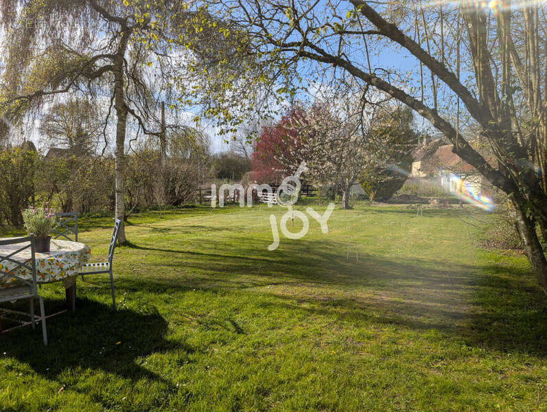 Secteur Mortagne au Perche, maison ancienne rénovée avec goût, jolie jardin, dépendance... - photo 9