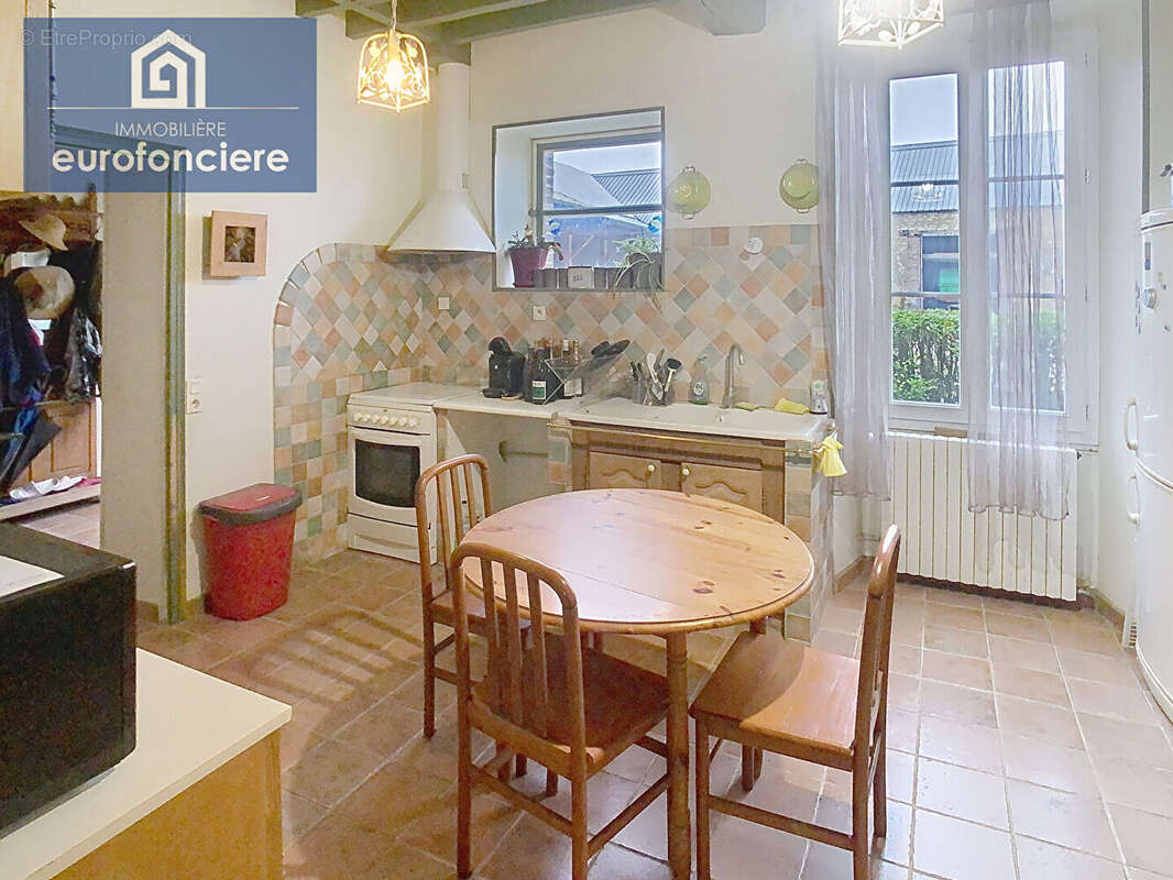 Maison à AIX-EN-OTHE