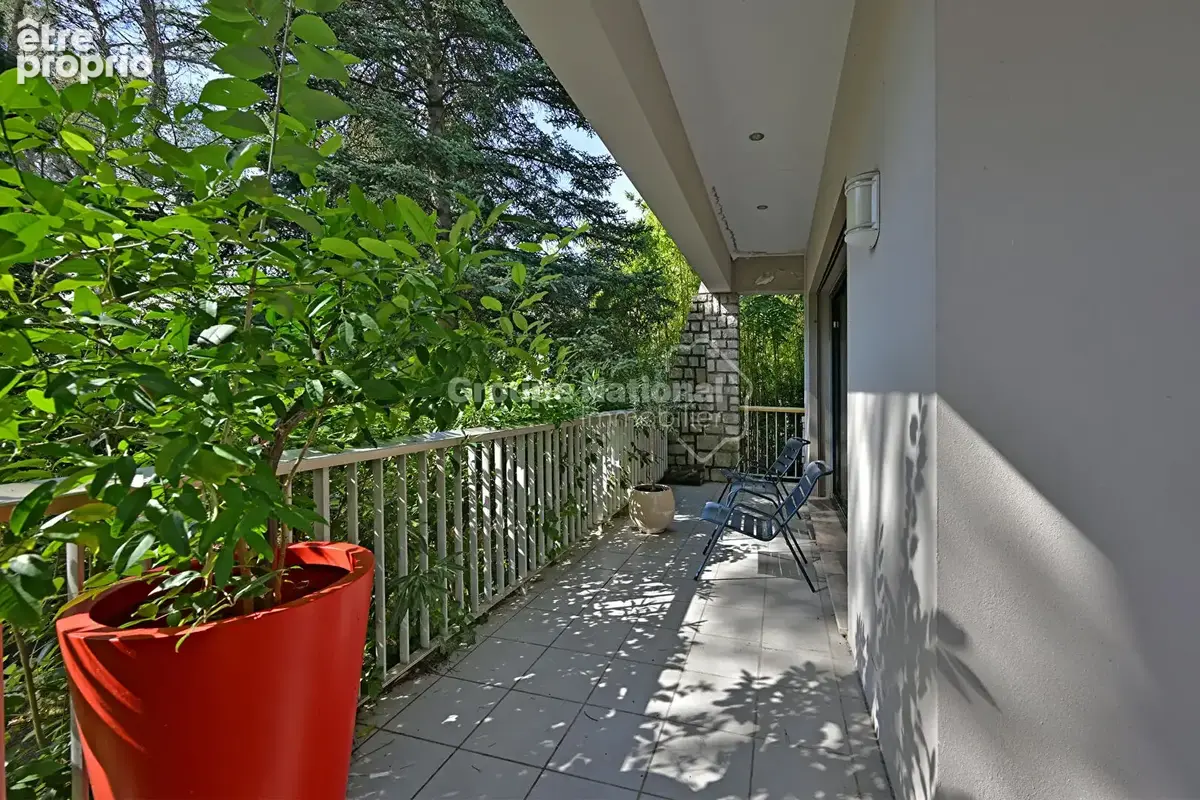 Maison P6 de 194 m² au calme absolu avec jardin sans vis-à-vis - Nîmes Castanet - photo 18
