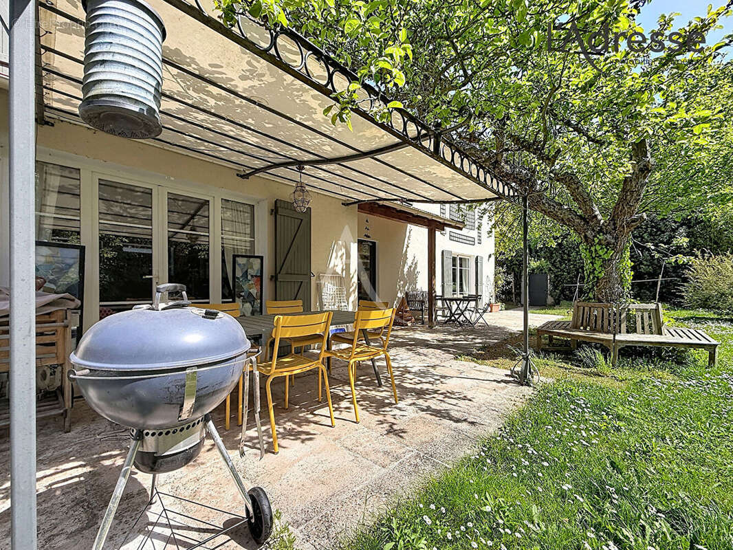 Maison à NANTERRE