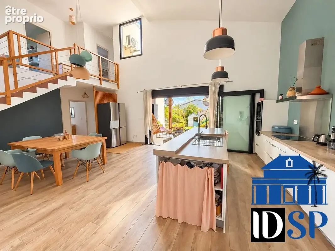 Maison 6 pièces 143 m² à vendre à Le Tampon (97432) - photo 2