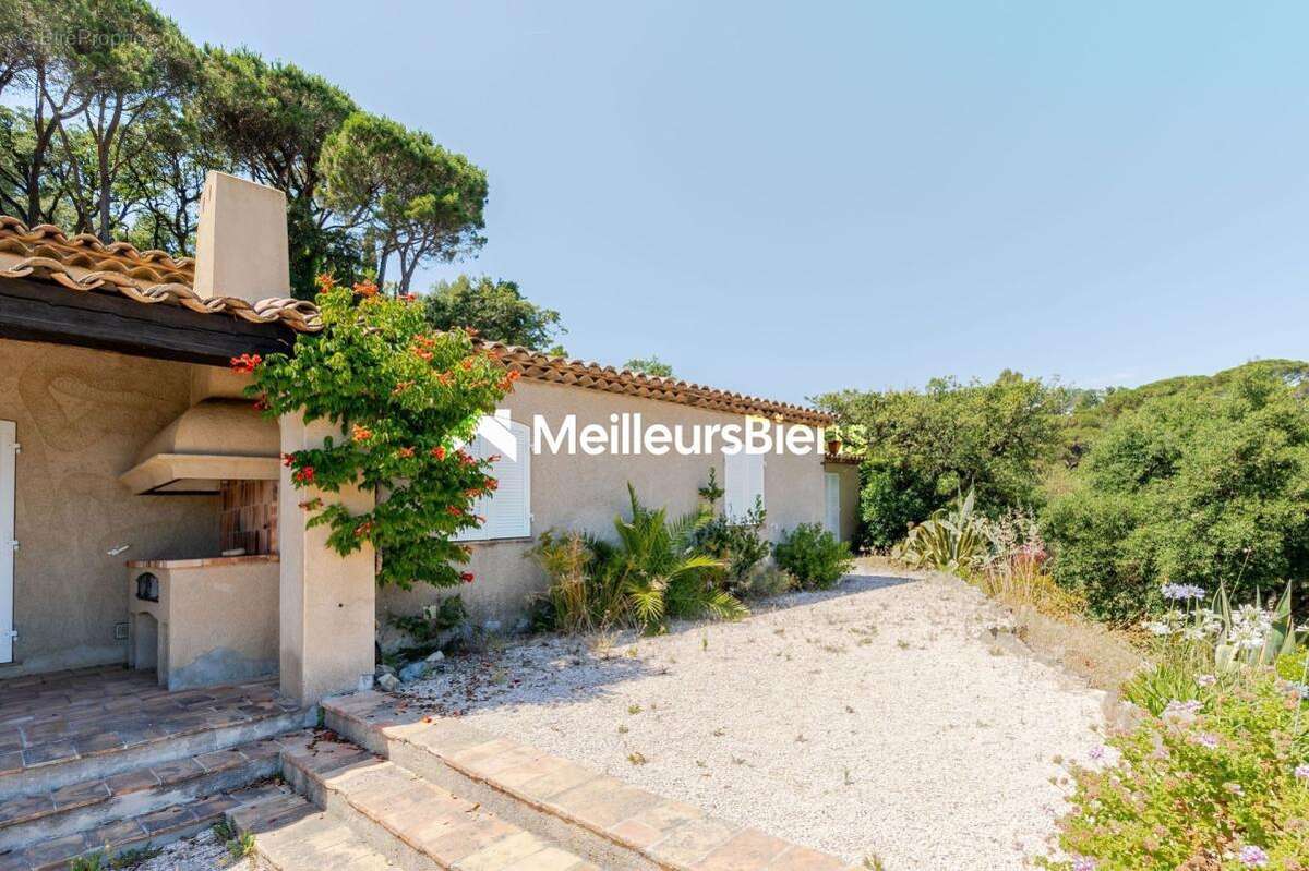 Propriété vendue avec permis de construire accordé pour une villa contemporaine - photo 20