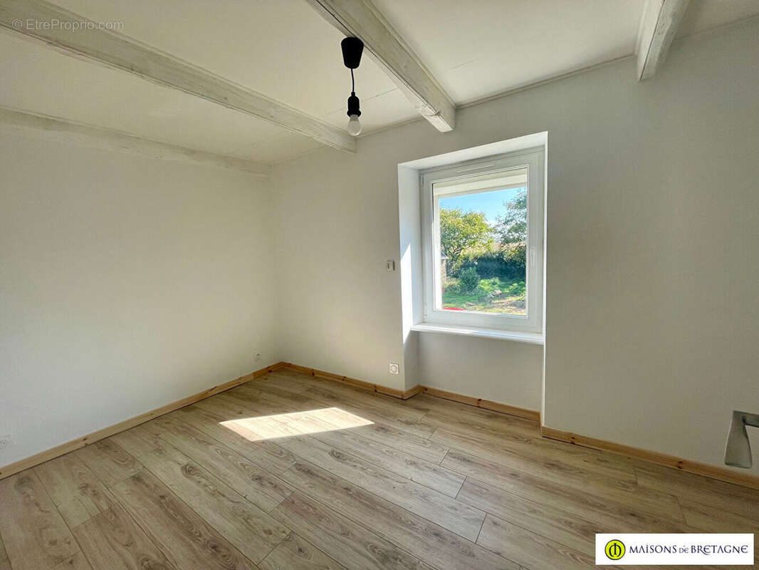 Maison à LE TREVOUX