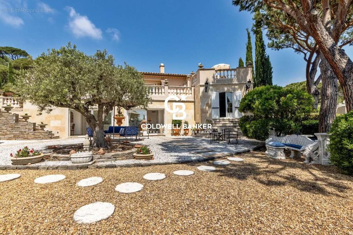Maison à LA CROIX-VALMER