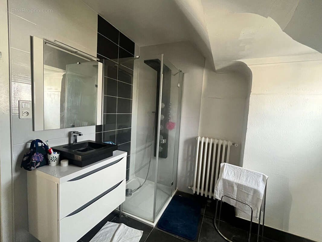 Maison à MONTFORT-SUR-MEU