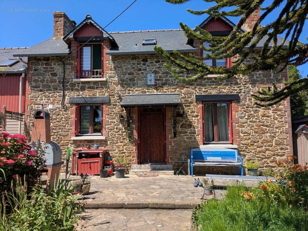 Maison à PLEURTUIT