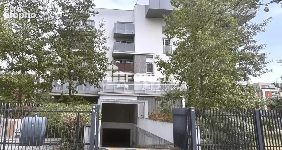 Photo Parking à Tremblay-En-France au prix de 7 900€