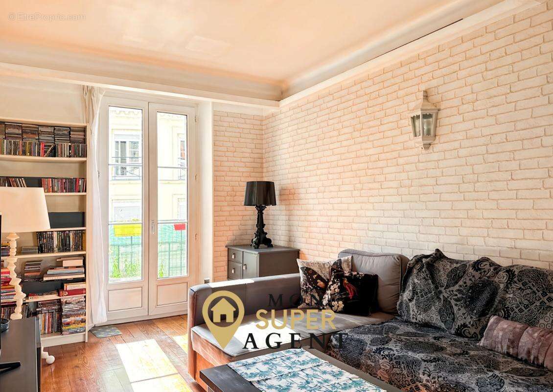 Appartement à MELUN